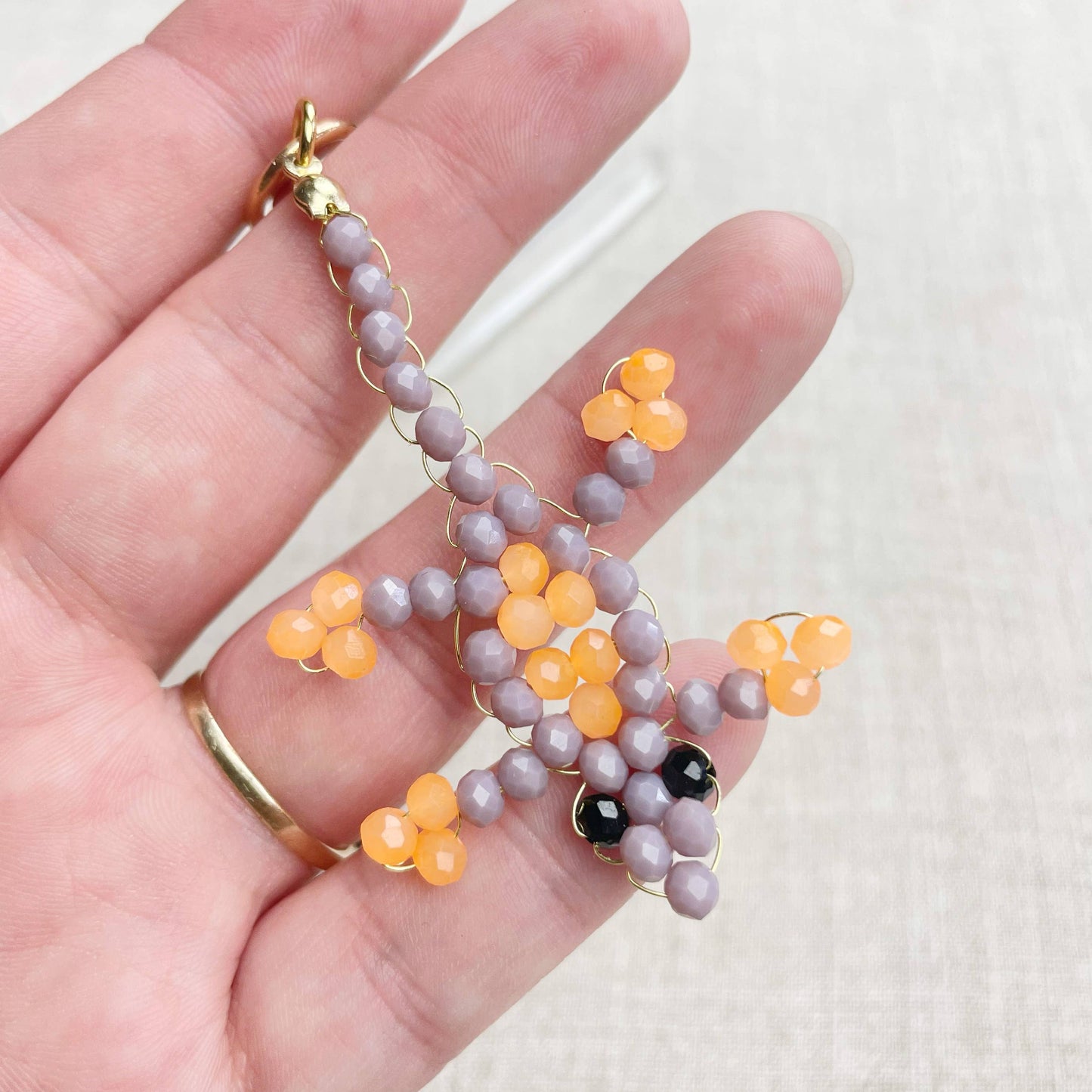 Lizzie// Lavender Glass Beaded Lizard Charm Keychain