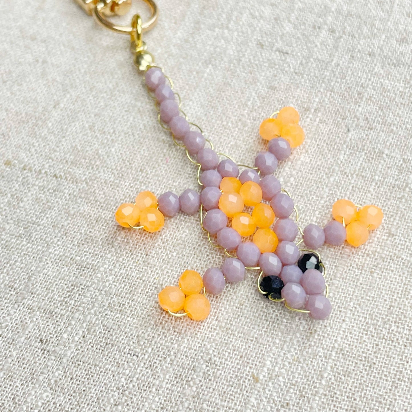 Lizzie// Lavender Glass Beaded Lizard Charm Keychain